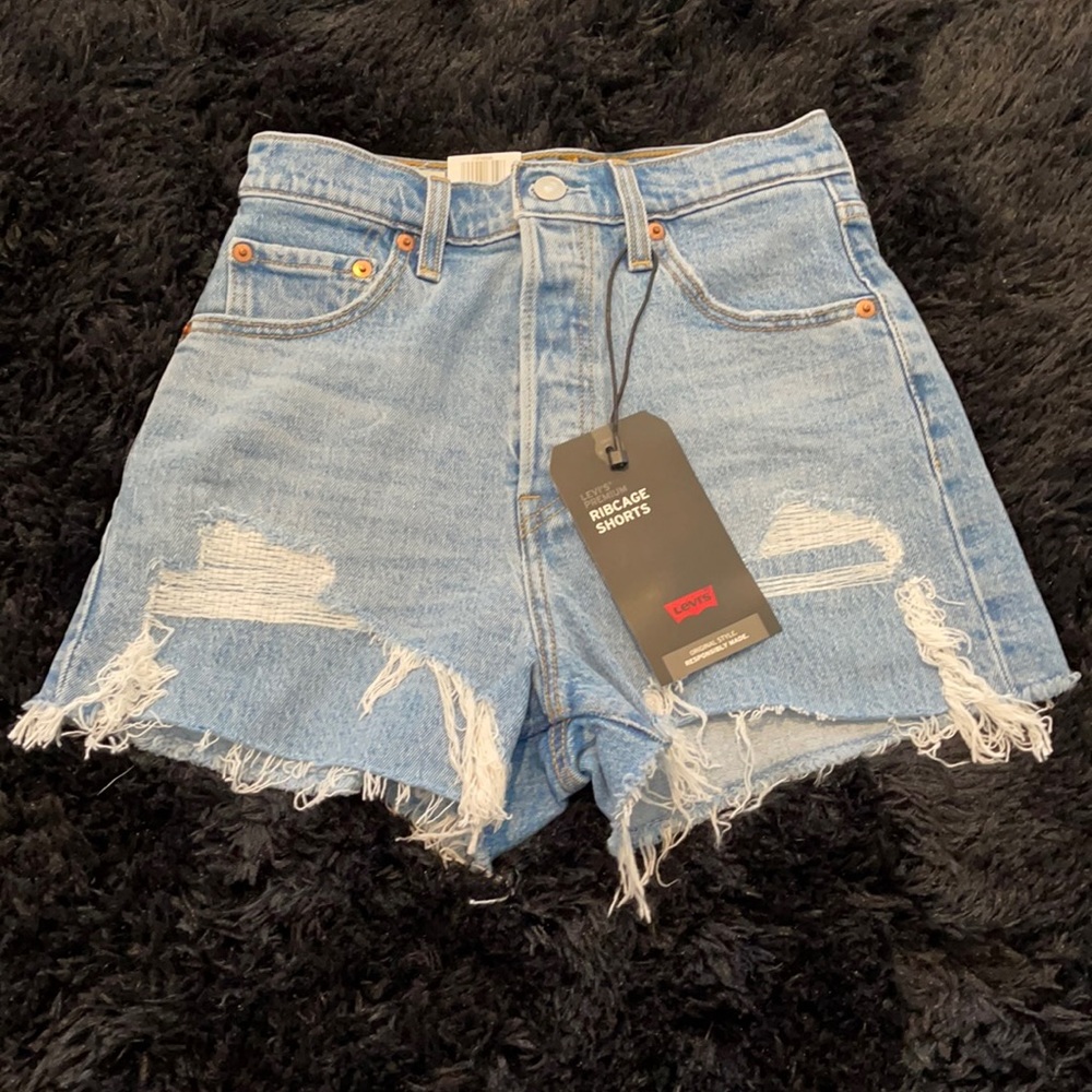 Levi’s shorts